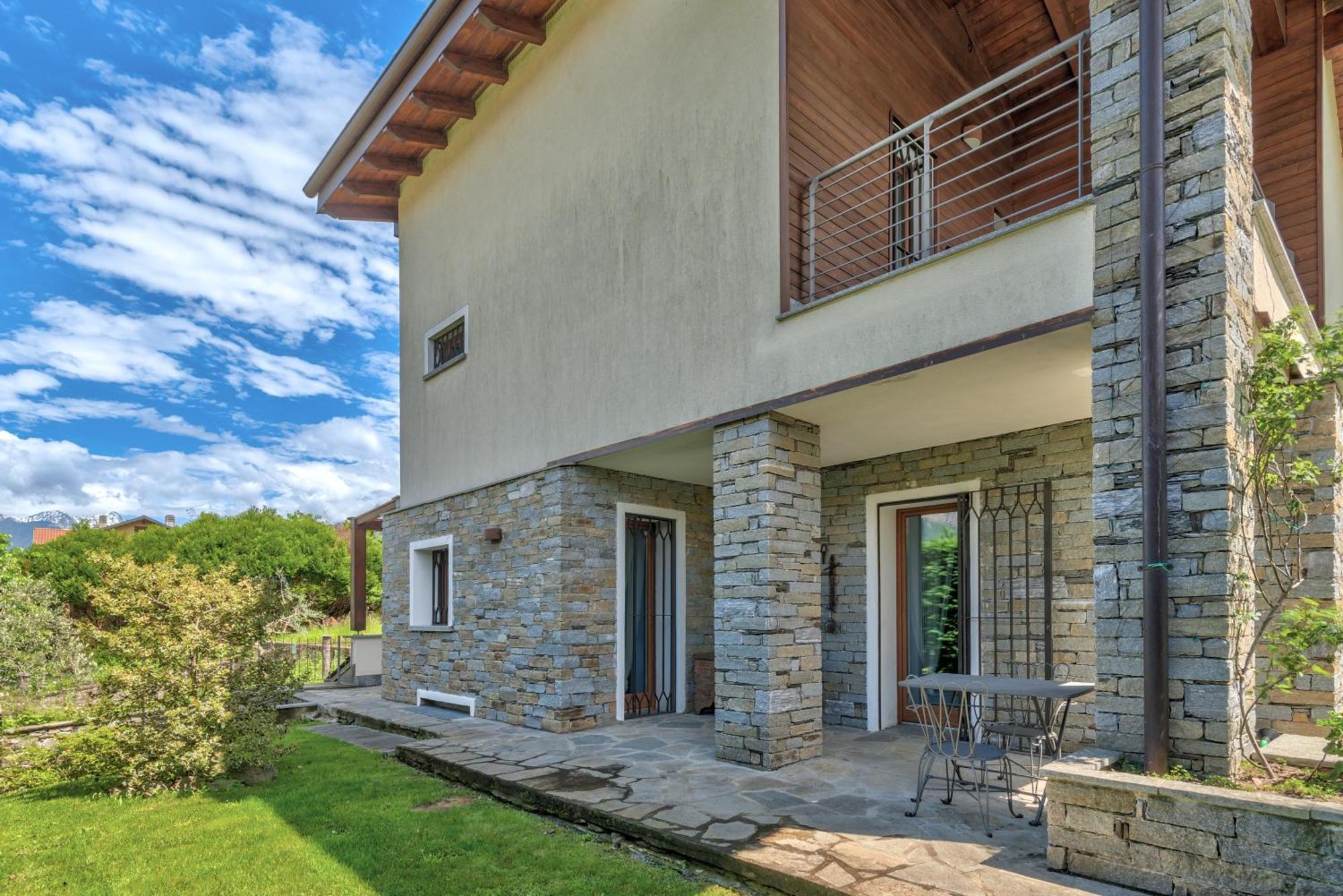 Villa La Corte With Amazing Pool And Garden คอลีโก ภายนอก รูปภาพ